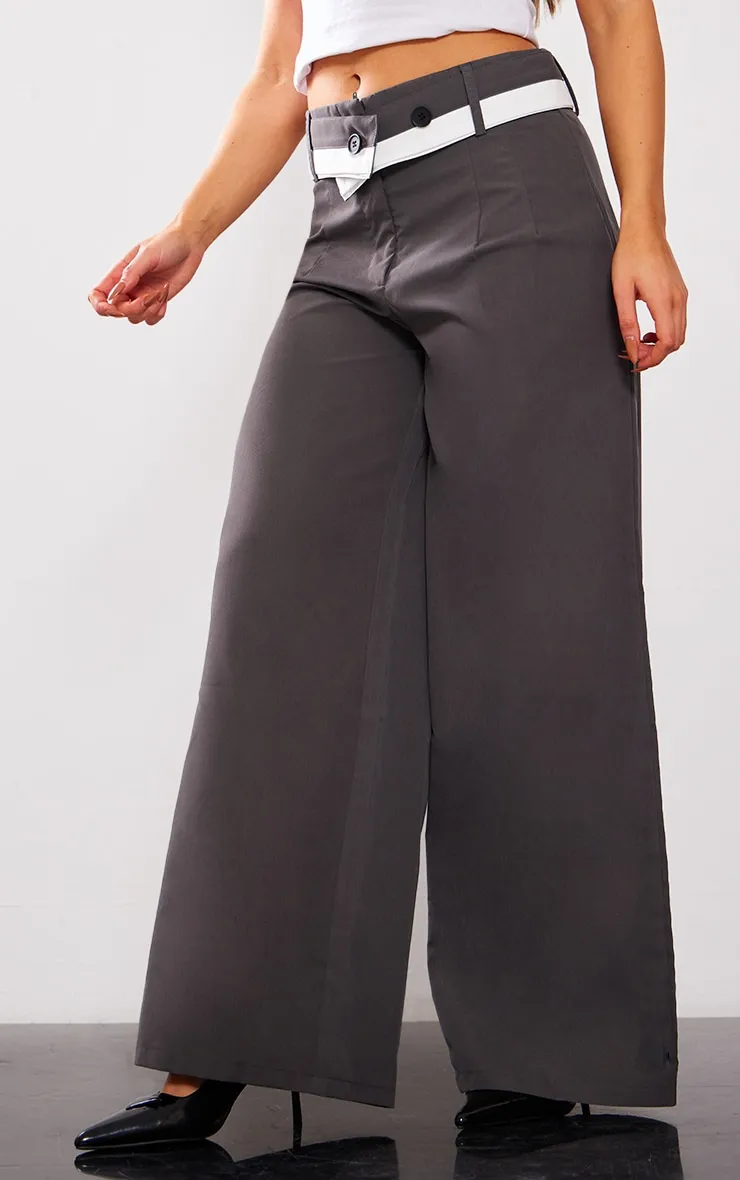 Petite Pantalon de tailleur large gris anthracite contrastant à taille repliée