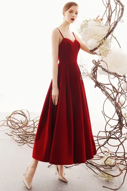 Robe soirée pour mariage rouge bordeaux dos nu en velours