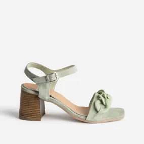 Sandale vert sauge en cuir velours avec maxi-chaîne écrue - Sandales Femme | ERAM